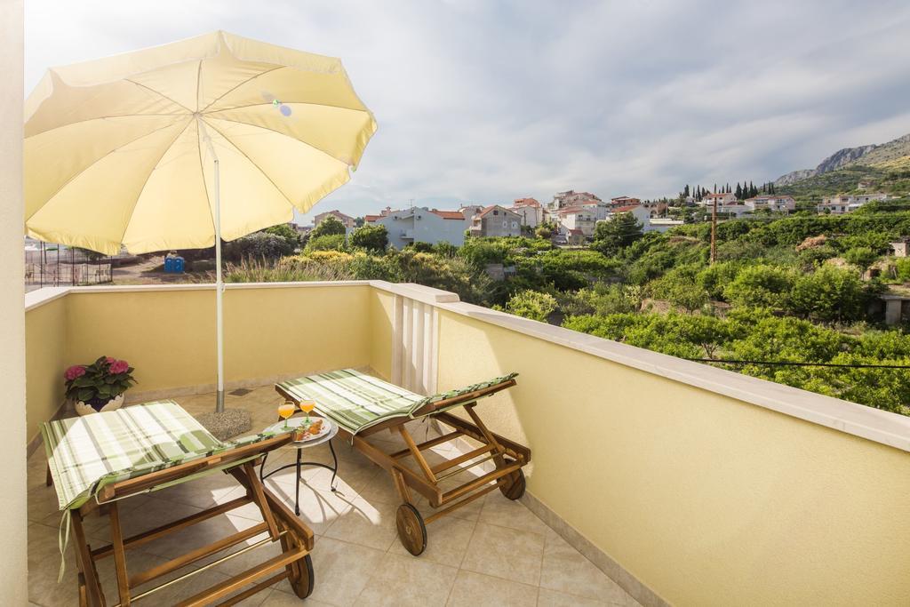 Apartments Leon โปดสตรานา ภายนอก รูปภาพ